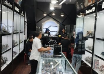 Galery Jam Tangan di Jalan Ahmad Yani Nomor 70B, Bandar Lampung. Lampost.co/Deta Citrawan