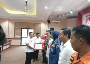 Penyerahan THR ASN, PPPK, THLS Lampung Selatan