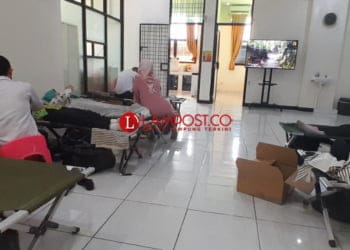 Poltekkes Tanjungkarang Gandeng PMI Lampung Gelar Donor Darah