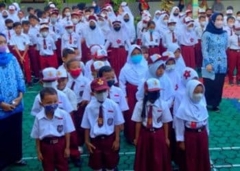 Tingkatkan Mutu Pendidikan Songsong Indonesia Emas 2045