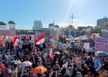 Indonesia di Persimpangan Demokrasi dan Otoritarian