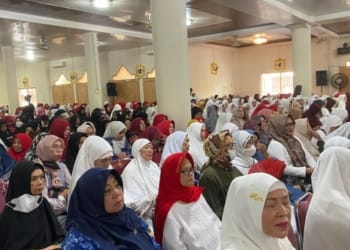 Pelaksanaan manasik haji JCH Bandar Lampung di Aula Masjid Al Furqon, Rabu, 17 April 2024.