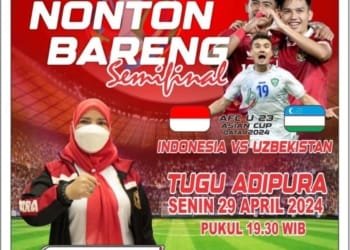 Tugu Adipura Pemkot Bandar Lampung gelar nobar AFC U-23 antara Garuda Muda vs Uzbekistan.