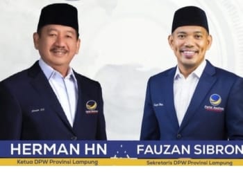 Ketua DPW Partai NasDem Lampung, Herman Hn dan Sekretaris DPW Partai NasDem Lampung, Fauzan Sibron. Dok NasDem