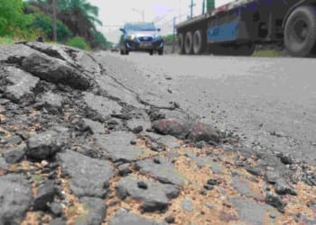 Kondisi jalan bergelombang di Kabupaten Lampung Tengah, ruas Kecamatan Gunungsugih