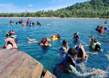 Ilustrasi sektor pariwisata di daerah. Wisata bahari di Lampung.