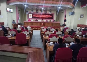 DPRD Lampung Barat mengesahkan LKPJ Bupati Lampung Barat Tahun Anggaran 2023 dengan sejumlah catatan, Senin, 29 April 2024.