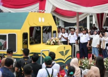 gubernur pawai kendaraan