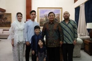 Prabowo Halalbihalal Bersama Gibran dan Kerabat