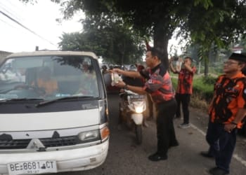 MPW PP Bagikan Takjil