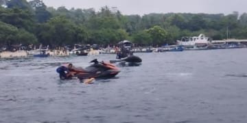 Polairud Polda Lampungpengamanan lokasi wisata selama musim liburan. (Foto:Dok)