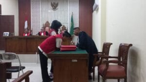 Ratu Narkoba Adelia Putri Salma Nangis Divonis Lima Tahun Penjara