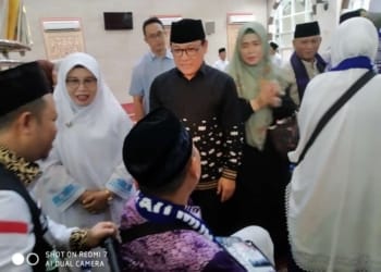 Wahdi Titip Doa Kepada 355 Calhaj Metro
