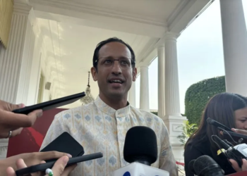 Mendikbudristek Nadiem Anwar Makarim saat diwawancarai awak media terkait kenaikan UKT, Senin, 27 Mei 2024. Dok/Antara