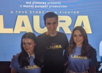 Produser film "Laura" (2024) Manoj Punjabi bersama aktris Amanda Rawles (kiri) dan kakak mendiang Laura Anna, Greta Iren (kanan) saat ditemui awak media di gedung MD, Kuningan, Jakarta, Senin (27/5/2024). Dok/Antara