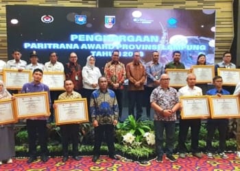Penyerahan piagam penghargaan Paritrana Award 2023 Tingkat Provinsi Lampung, yang berlangsung di Hotel Novotel, Rabu, 22 Mei 2024.