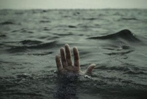 Remaja Hilang Terseret Arus Banjir Way Laay