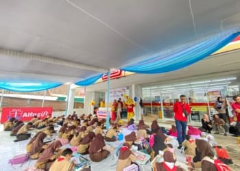 Lomba Mewarnai & Rangking 1