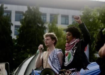 unjuk rasa mahasiswa Irlandia dukung Palestina