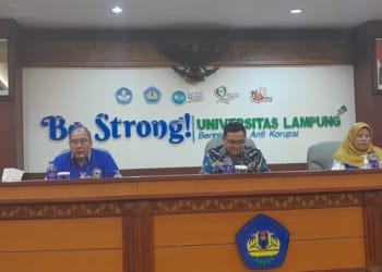 Konferensi pers pengumuman UTBK-SNBT di Gedung Rektorat Unila, Kamis, 13 Juni 2024. Lampost.co/Ihwana Haulan