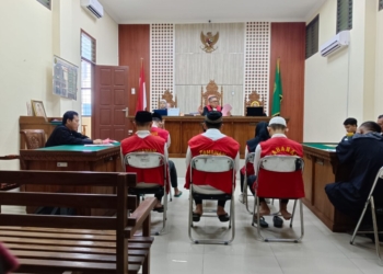 Suasana sidang berlangsung di Pengadilan Negeri Tanjungkarang. (Foto: Lampost.co/Salda Andala)