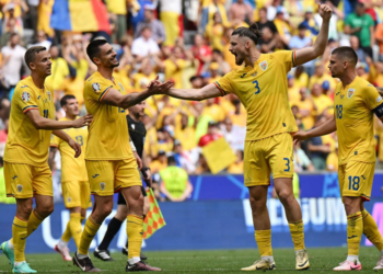 Rumania rayakan kemenangan