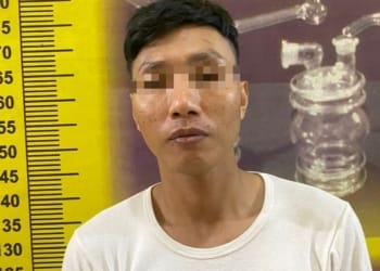 seorang pria di pesawaran