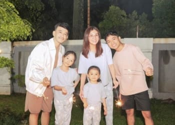 Keluarga Ruben Onsu dan Sarwendah (Foto: Instagram/ruben_onsu)