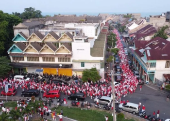 Ilustrasi pengibaran bendera merah putih. Dok/Antara