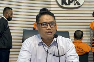 KPK Cekal 21 Tersangka Suap Dana Hibah di Jatim