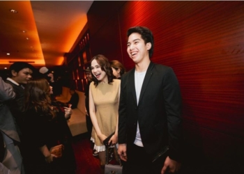 Momen kebersamaan El Rumi dengan Syifa Hadju