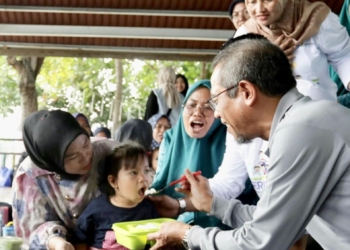 persoalan gizi termasuk salah satu masalah atau penyakit besar di Indonesia, disamping beberapa penyakit lainnya.
