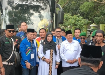 Pasangan Eva-Deddy Daftar Wali Kota dan Wakil ke KPU
