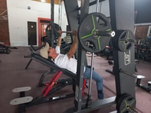 Gaya Hidup Olahraga Gym untuk Jaga Kebugaran Tubuh