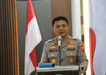 Kenakalan Remaja. Kapolresta Bandar Lampung Kombes Pol. Abdul Waras, di dalam kegiatan diskusi, saat memberikan sambutan di Mapolresta Bandarlampung, Kamis (22/8/2024). (Dok/Polresta Bandar Lampung)