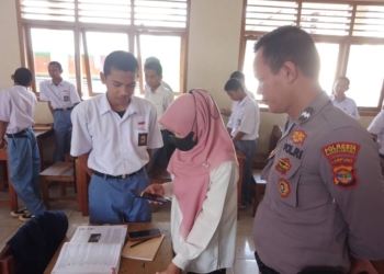 tawuran dan judi online