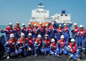 PT Perusahaan Gas Negara Tbk (PGN). Pasokan gas bumi konvensional melalui pipa dilengkapi penyediaannya lewat moda Compressed Natural Gas (CNG) serta Liquefied Natural