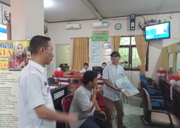 sekretaris Disdukcapil Kota metro, Syarifuddin