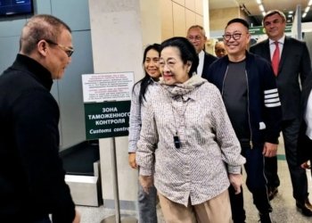 Presiden Kelima Republik Indonesia Megawati Soekarnoputri tiba di Bandara Pulkova, St. Petersburg, Rusia, pada Sabtu (14/9/2024) pukul 19.00 waktu setempat dalam rangka kunjungan ke Rusia dan Uzbekistan. Dok/PDIP