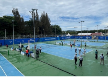 Pertandingan Tenis PON Ditunda hingga Hujan Reda
