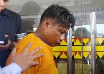 Pelaku curanmor Sutotok saat digiring di Mapolresta Bandar Lampung. (Foto: Lampost.co/Umar Robbani)