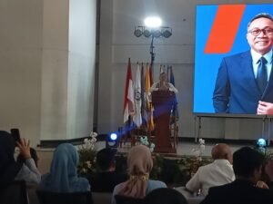 Zulhas Berikan Kuliah Umum pada Mahasiswa Baru Universitas Indonesia Mandiri