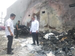 Plastik Terbakar Nyaris Hanguskan Kos-Kosan di Sukarame