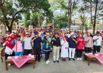 panggung apresiasi pejuang pendidikan Metro
