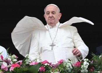 Spirit Kesederhanaan Paus Fransiskus Memesona Publik di Indonesia