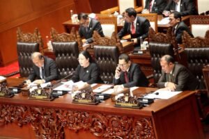 Begini Susunan Pimpinan Komisi DPR RI, Ada Nunik dan Putri Zulhas