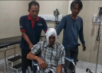 Asari korban pembacokan usai menjalani perawatan di Rumah Sakit Graha Husada, Bandar Lampung, Senin, 7 Oktober 2024. (Foto: Lampost.co/Andi Apriadi)