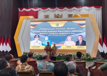 Sekretaris Daerah Provinsi Lampung, Fahrizal Darminto saat sambutan pelepasan purna tugas di Mahan Agung, Rumah Dinas Gubernur Lampung, Kamis, 31 Oktober 2024.