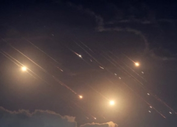 rentetan roket dari lebanon