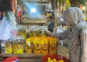 Harga Minyak Goreng Kemasan Turun Menjadi Rp18.050/Kilogram